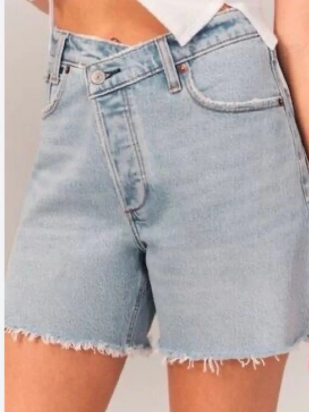 Abercrombie & Fitch The Dad High Rise Curve Love Denim Shorts Size 27 / 4s - Picture 12 of 12